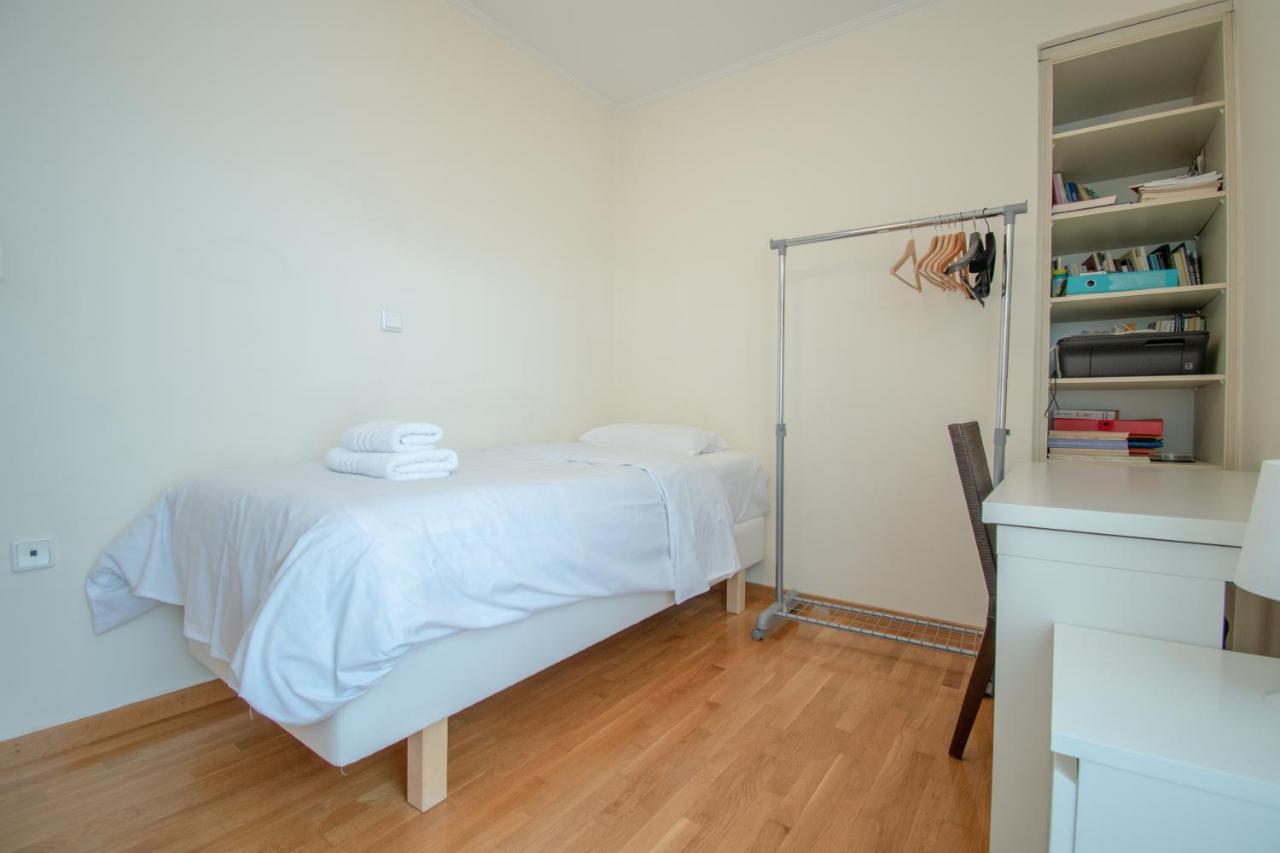 Homey Penthouse In Kypseli 公寓 *